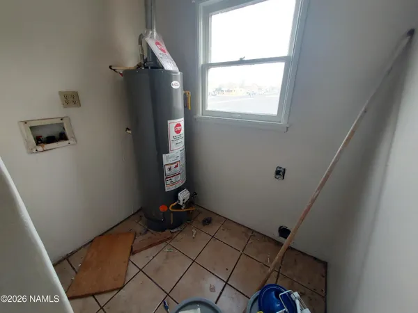 a view of utility room