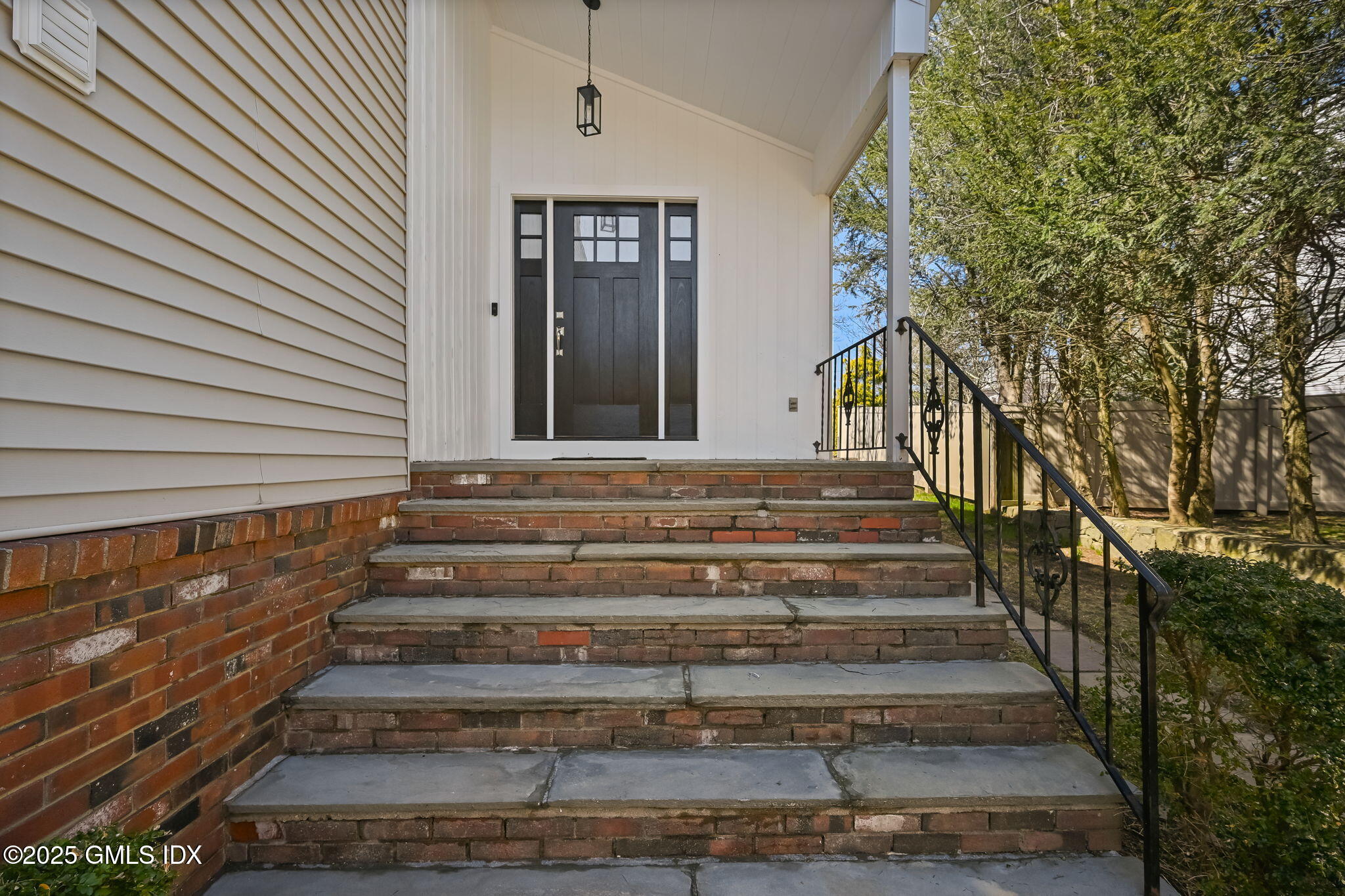 24 Rippowam Road Cos Cob, CT 06807 - Photo 3 of 53 53-web-or-mls-24-rippowam-rd