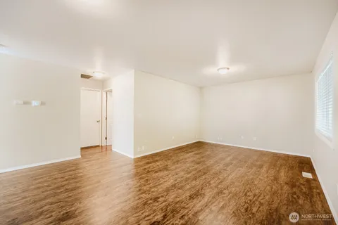 $574,950 | 9410 62nd Ave Court East, Puyallup, WA 98371