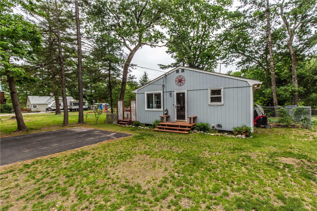 55 Centre Road Glocester, RI 02814 - Photo 3 of 30 Gallery Image 3