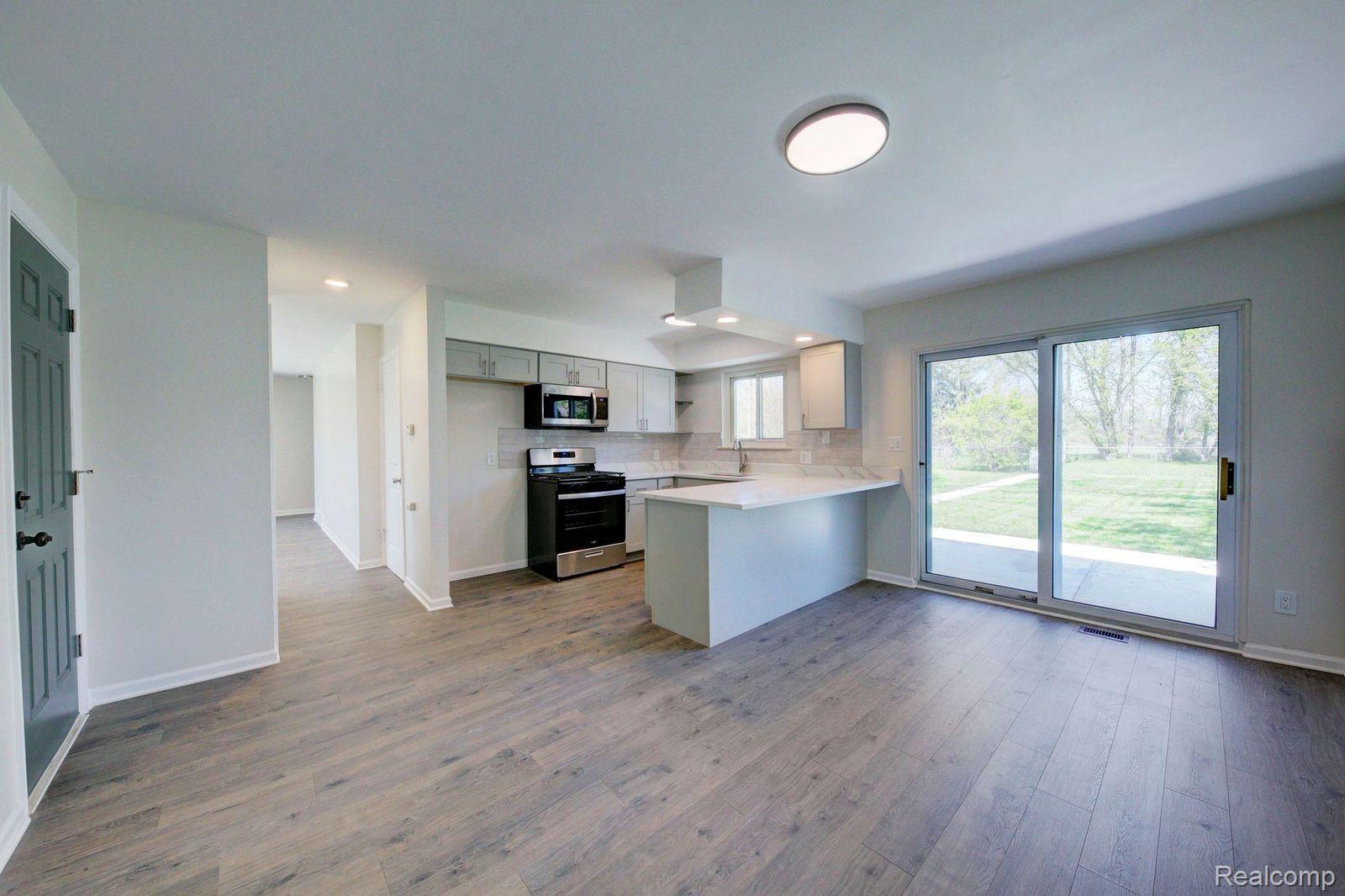 32034 Bruce Street Romulus, MI 48174 - Photo 7 of 23 Gallery Image 7