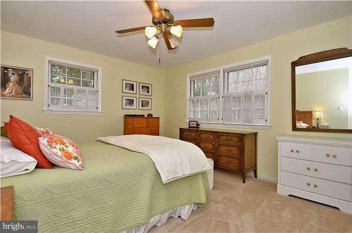 11415 Vale Road Oakton, VA 22124 - Photo 21 of 30 Bedroom (Master)