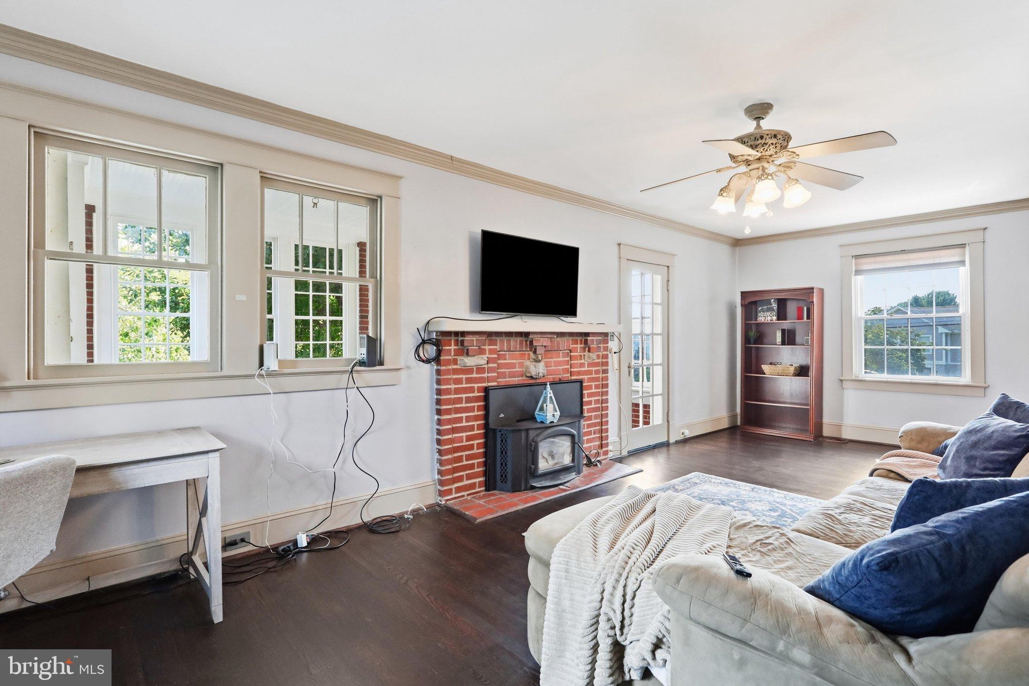 5921 Quinn Road Frederick, MD 21701 - Photo 9 of 79 Gallery Image 9