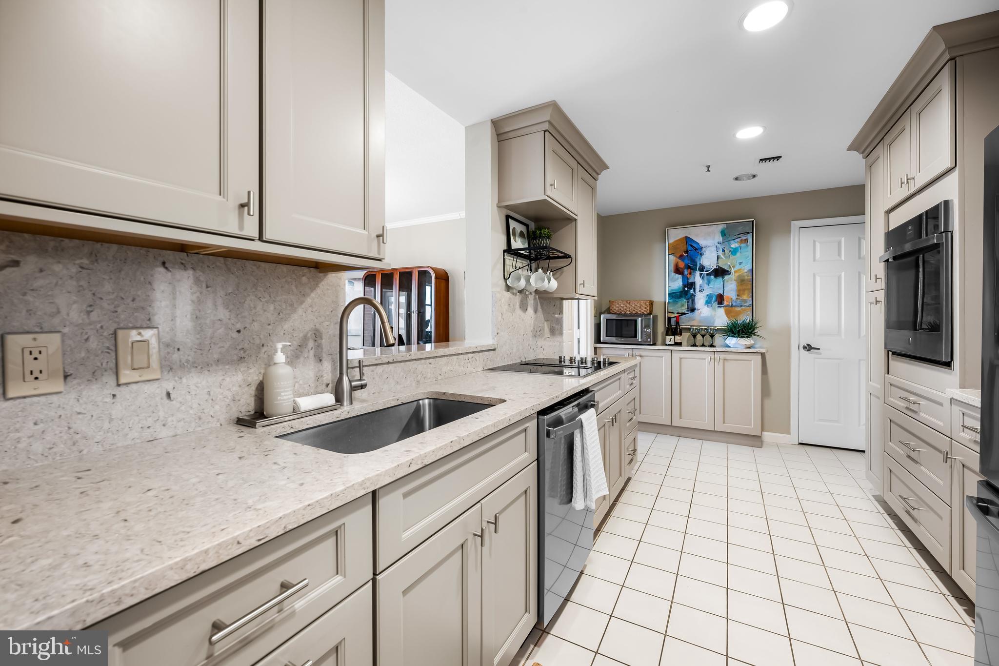 3801 Canterbury Road, Unit 805 Baltimore, MD 21218 - Photo 12 of 39 Gallery Image 12