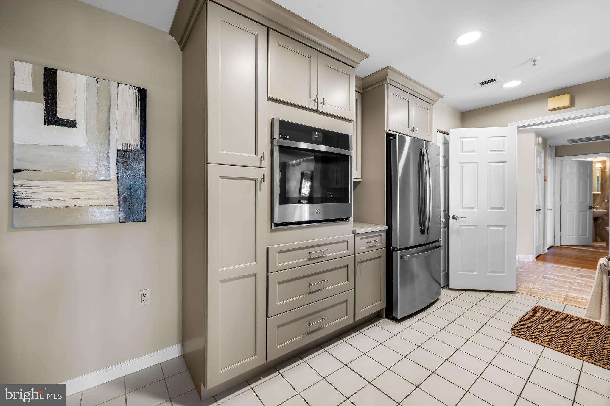 3801 Canterbury Road, Unit 805 Baltimore, MD 21218 - Photo 15 of 39 Gallery Image 15