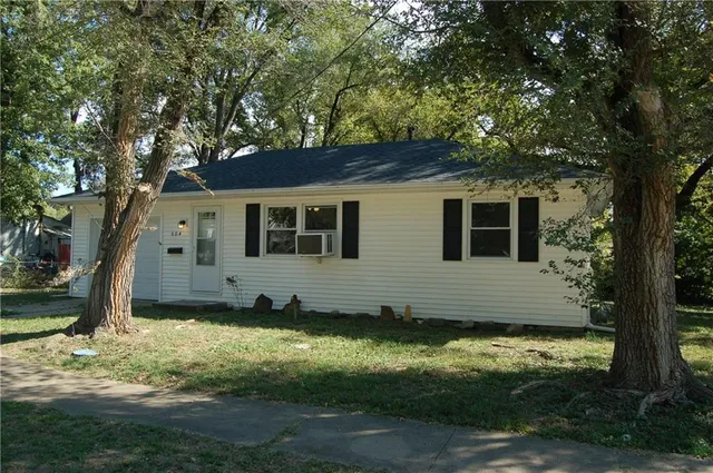 $107,000 | 604 South Orchard Street, Clinton, MO 64735