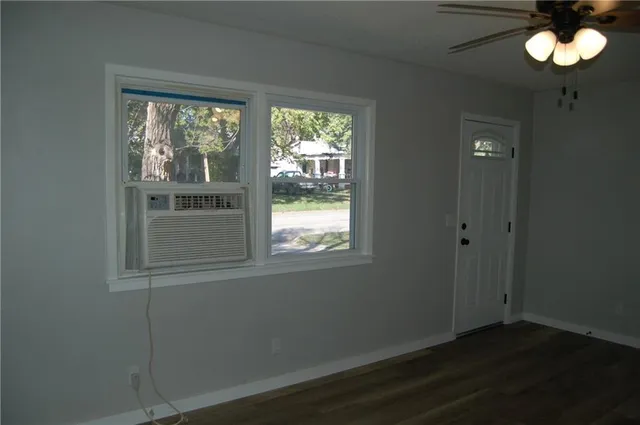 $107,000 | 604 South Orchard Street, Clinton, MO 64735