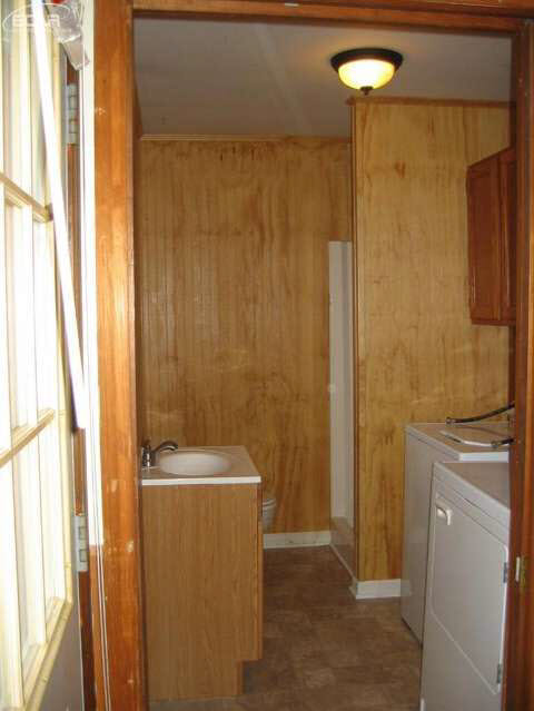 1501 East Bennington Road Owosso, MI 48867 - Photo 11 of 16 20426240-10.JPG