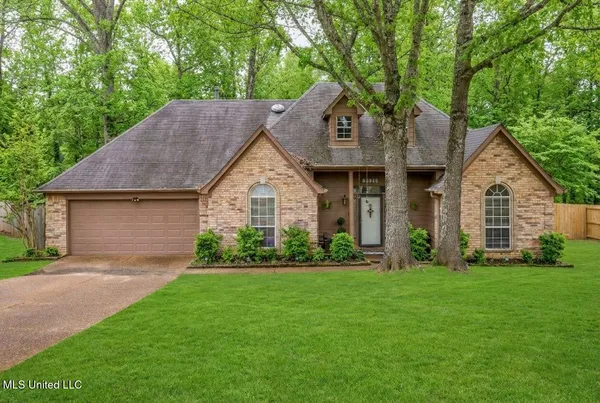 $329,900 | 10009 Lacy Drive, Olive Branch, MS 38654