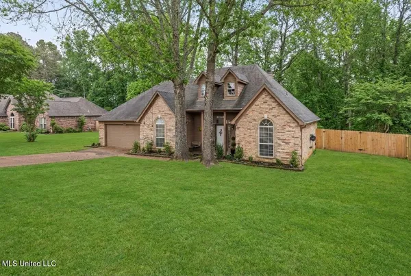 $325,000 | 10009 Lacy Drive, Olive Branch, MS 38654