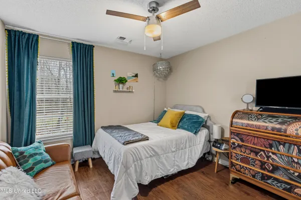 $325,000 | 10009 Lacy Drive, Olive Branch, MS 38654