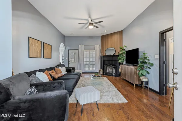 $325,000 | 10009 Lacy Drive, Olive Branch, MS 38654