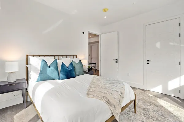$5,500 | 69 Walnut Street, Unit 1, Brookline, MA 02445