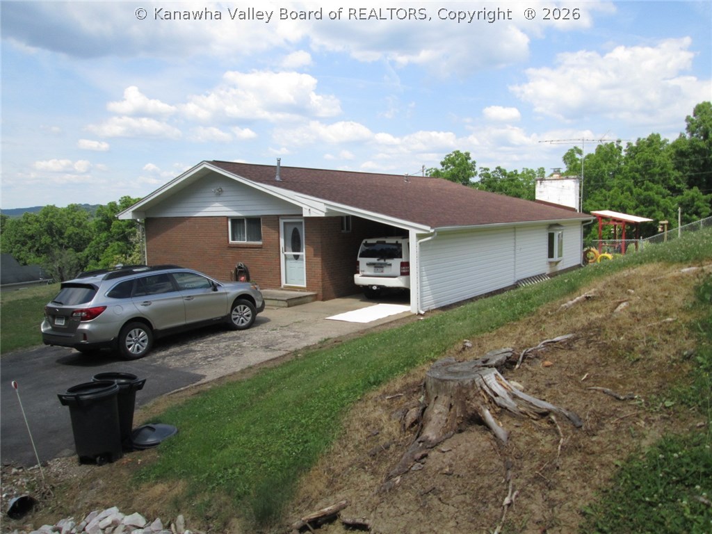 573 West Union Road Clendenin, WV 25045 - Photo 3 of 27 Gallery Image 3