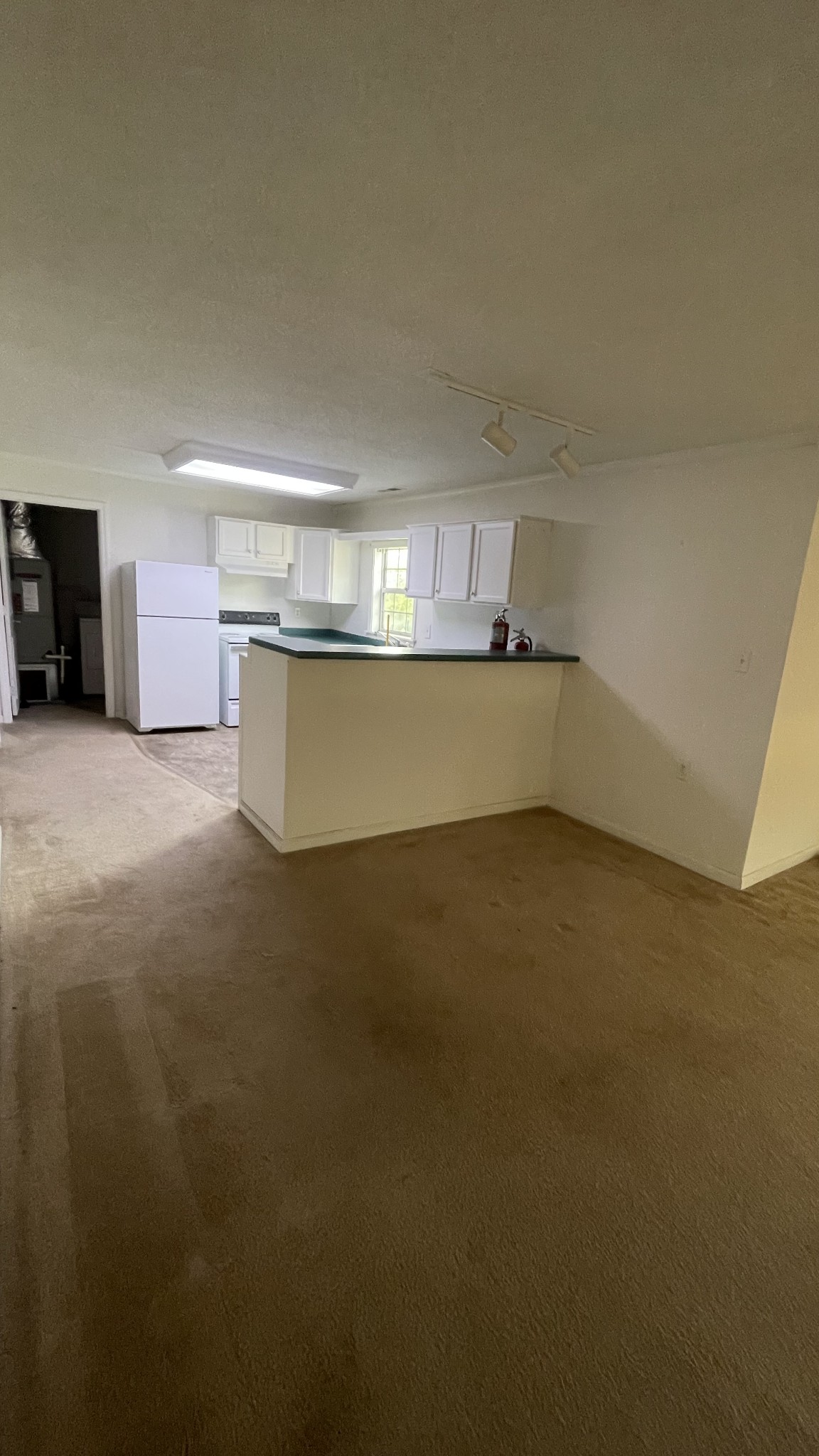540 Canoe Branch Road Lebanon, TN 37087 - Photo 4 of 17 a view of a garage