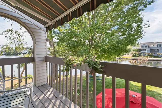 $795,000 | 68 Railroad Avenue, Unit 3, Wolfeboro, NH 03894