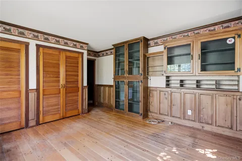 a view of a storage & utility room