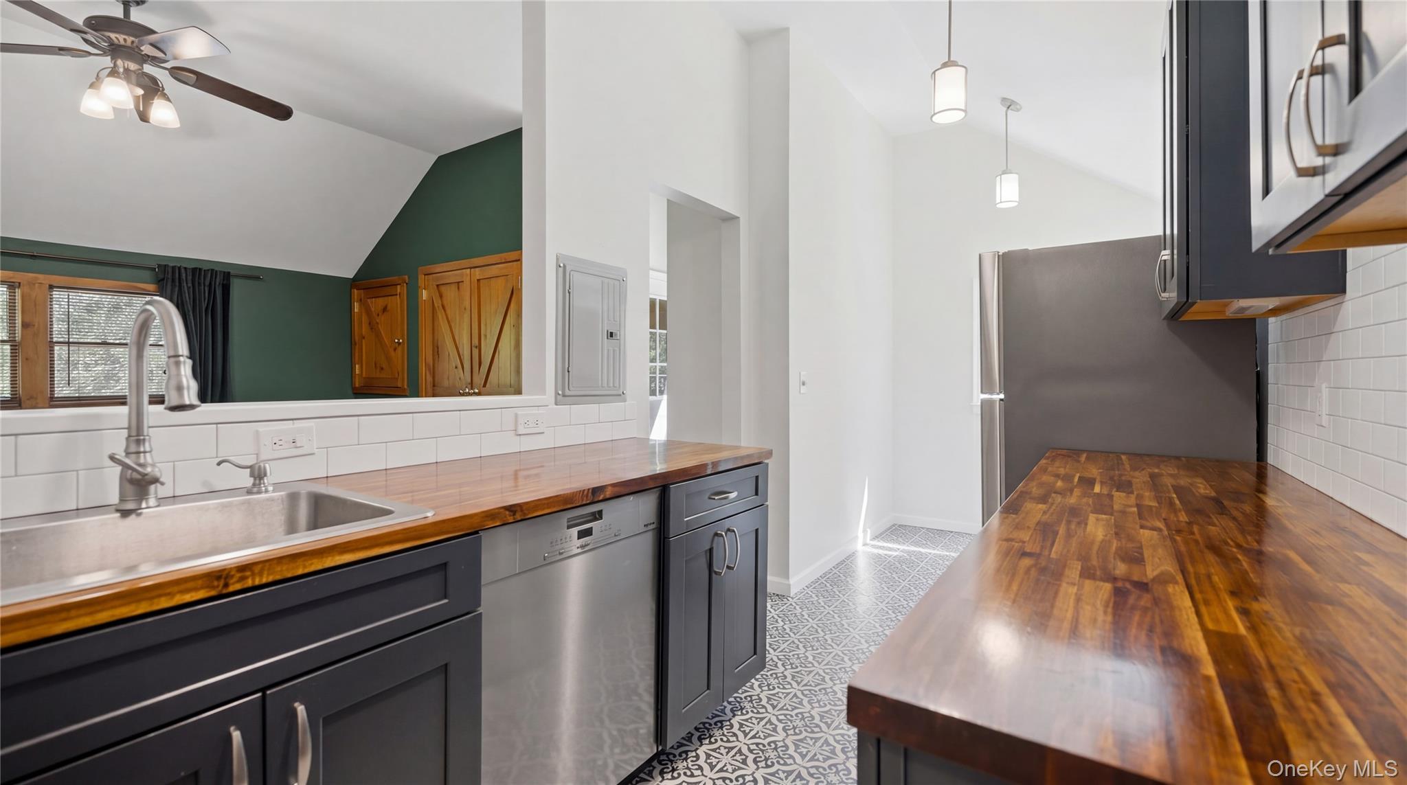 42 Senne Road Northport, NY 11768 - Photo 21 of 42