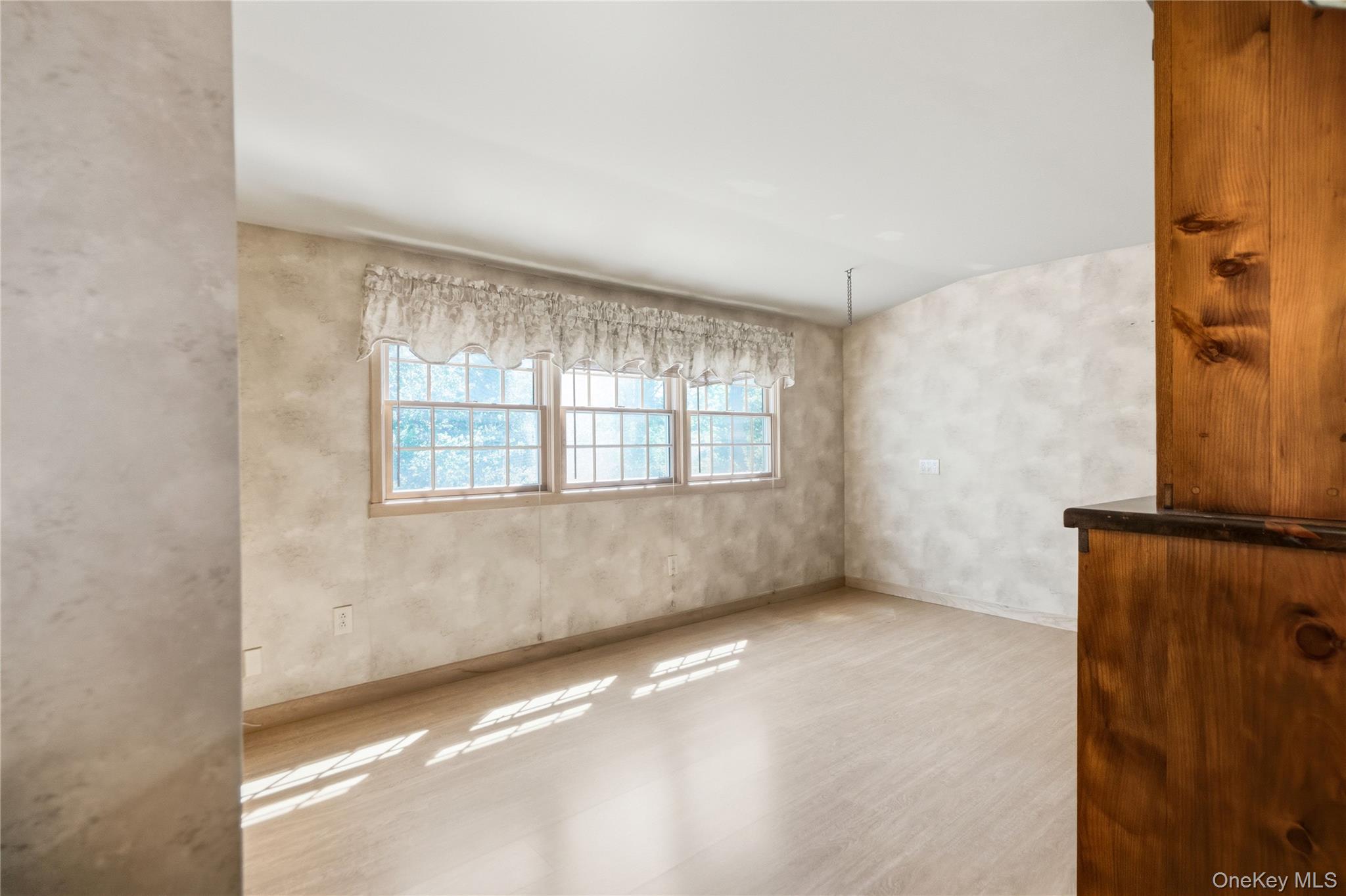 42 Senne Road Northport, NY 11768 - Photo 33 of 42