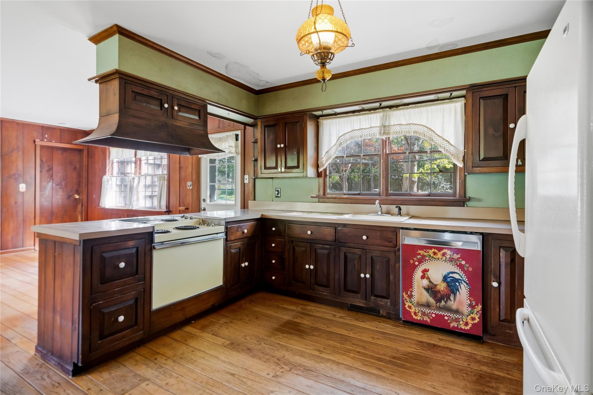 42 Senne Road Northport, NY 11768 - Photo 9 of 42