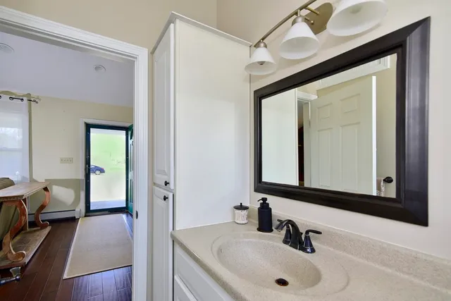 $2,950 | 62 Reposa Square, Portsmouth, RI 02871