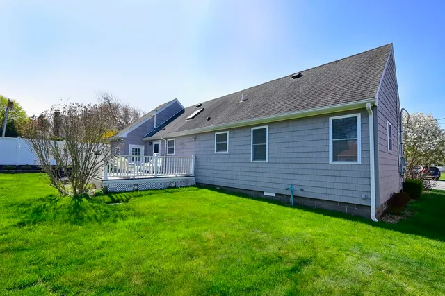 $2,950 | 62 Reposa Square, Portsmouth, RI 02871