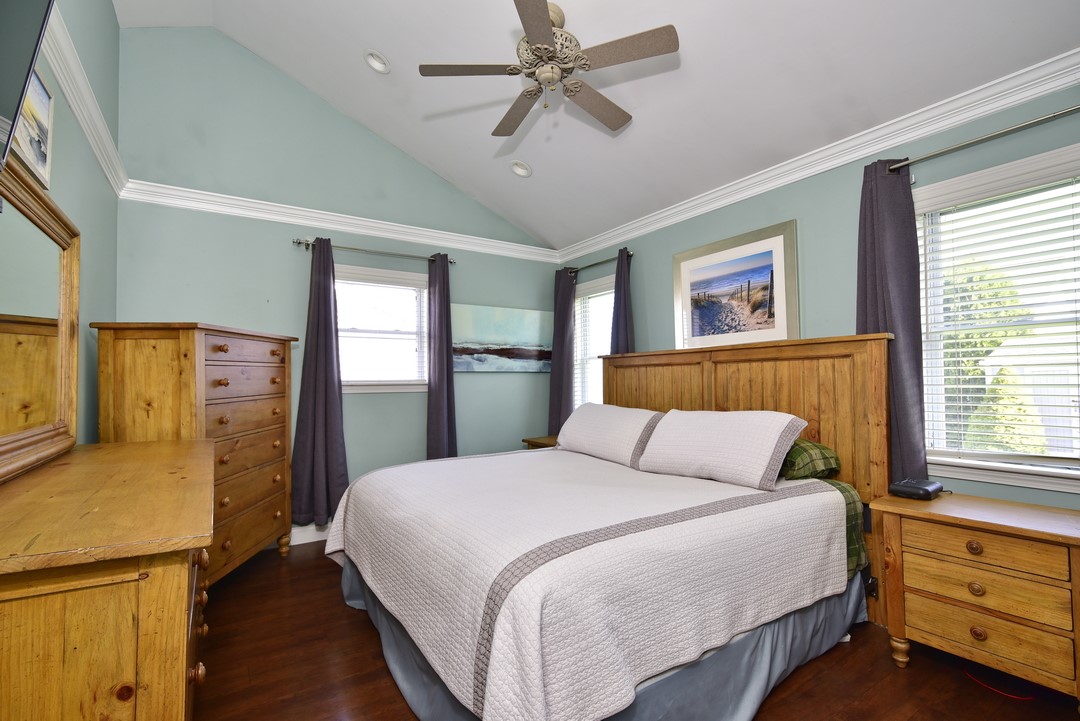 62 Reposa Square Portsmouth, RI 02871 - Photo 9 of 22