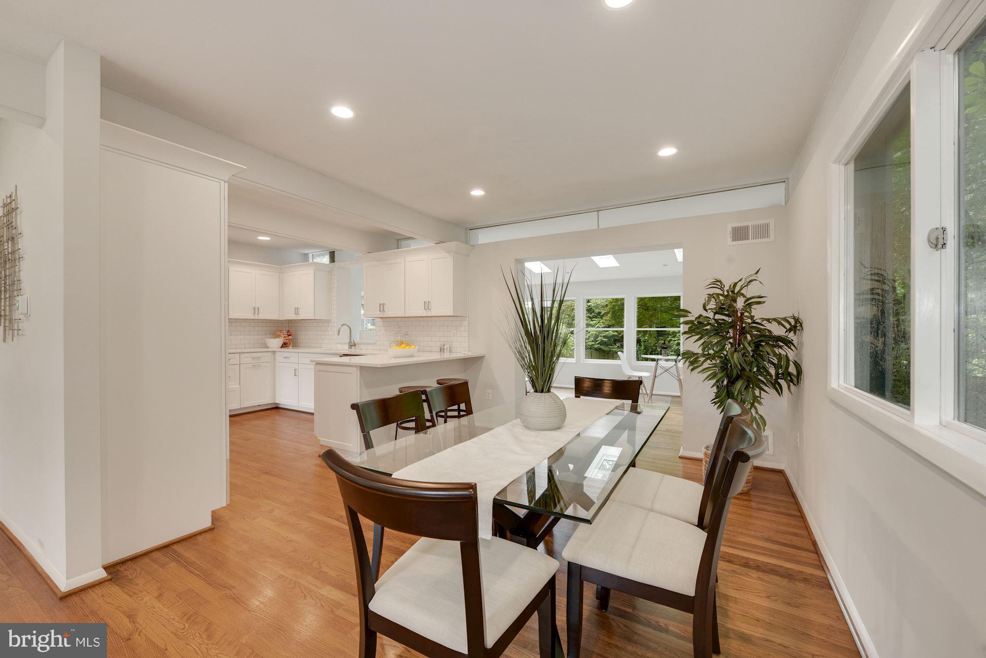 6100 Namakagan Road Bethesda, MD 20816 - Photo 14 of 54 Dining Room