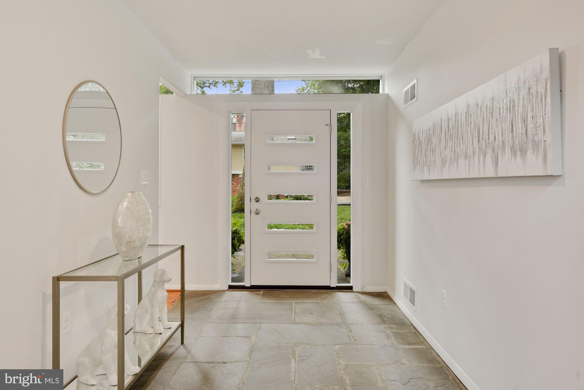 6100 Namakagan Road Bethesda, MD 20816 - Photo 32 of 54 Foyer