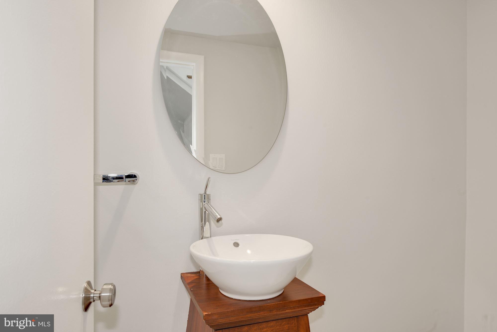 6100 Namakagan Road Bethesda, MD 20816 - Photo 33 of 54 Half Bath Main