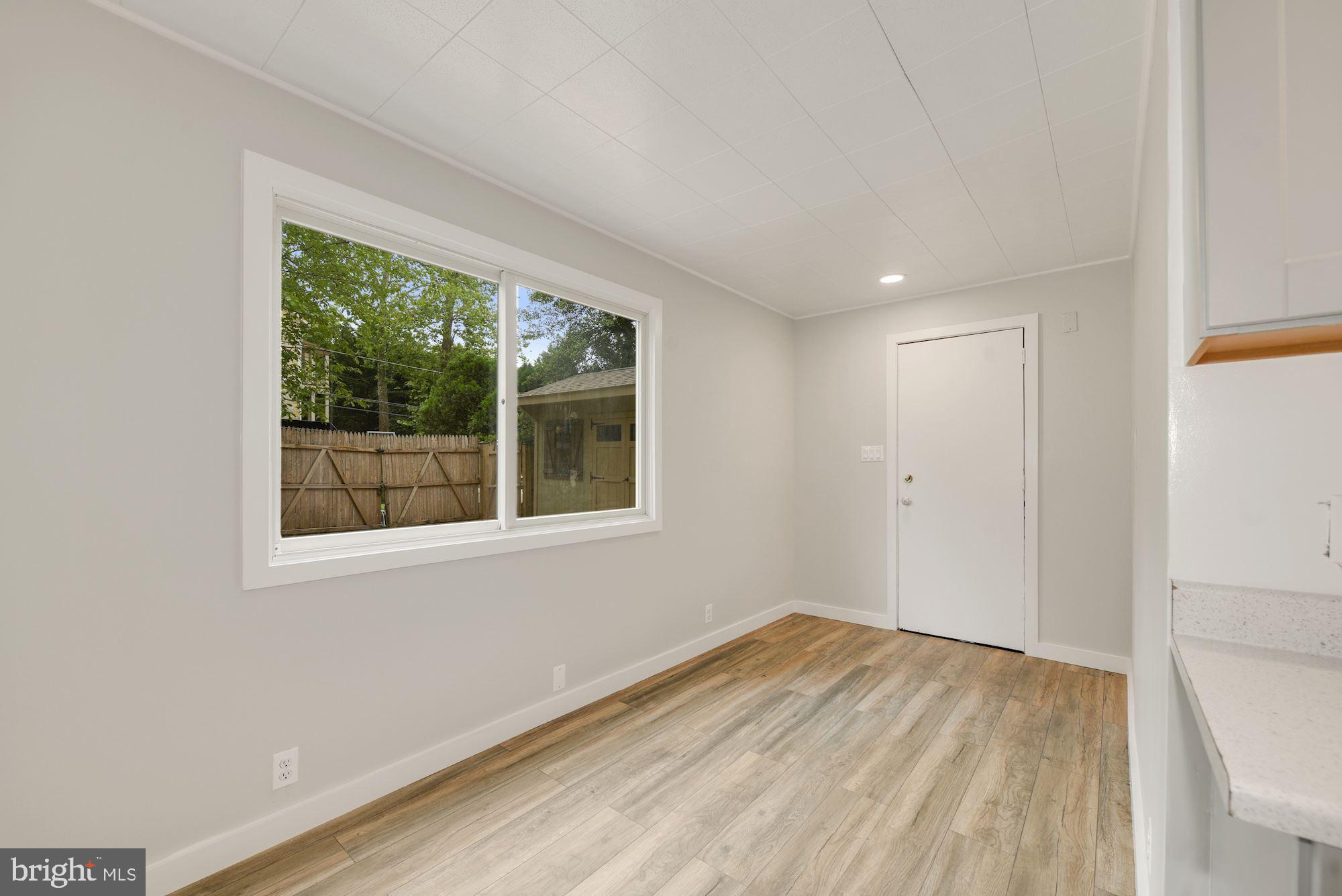 6100 Namakagan Road Bethesda, MD 20816 - Photo 40 of 54 Guest Cottage Living