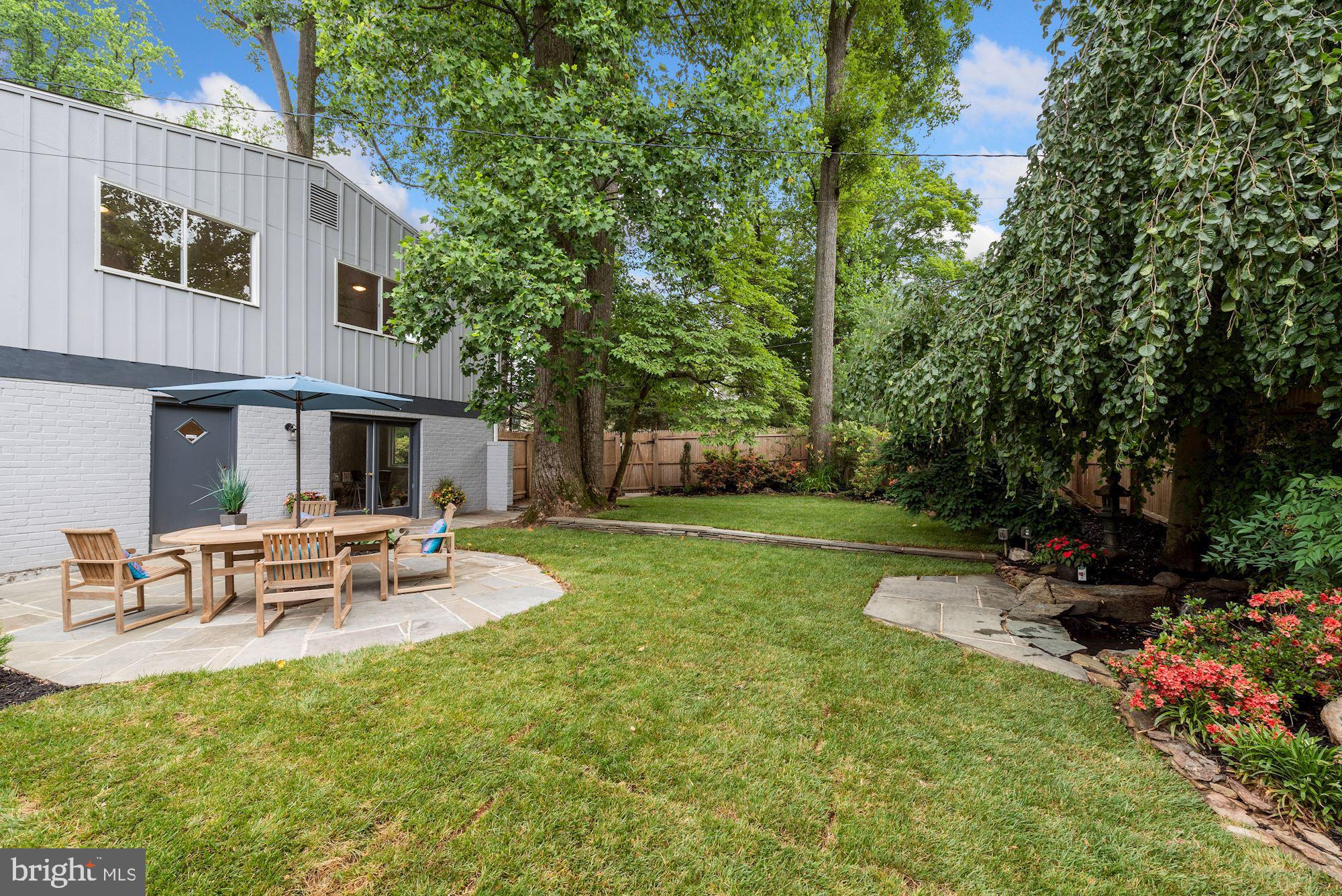 6100 Namakagan Road Bethesda, MD 20816 - Photo 47 of 54 Side yard with room for pool