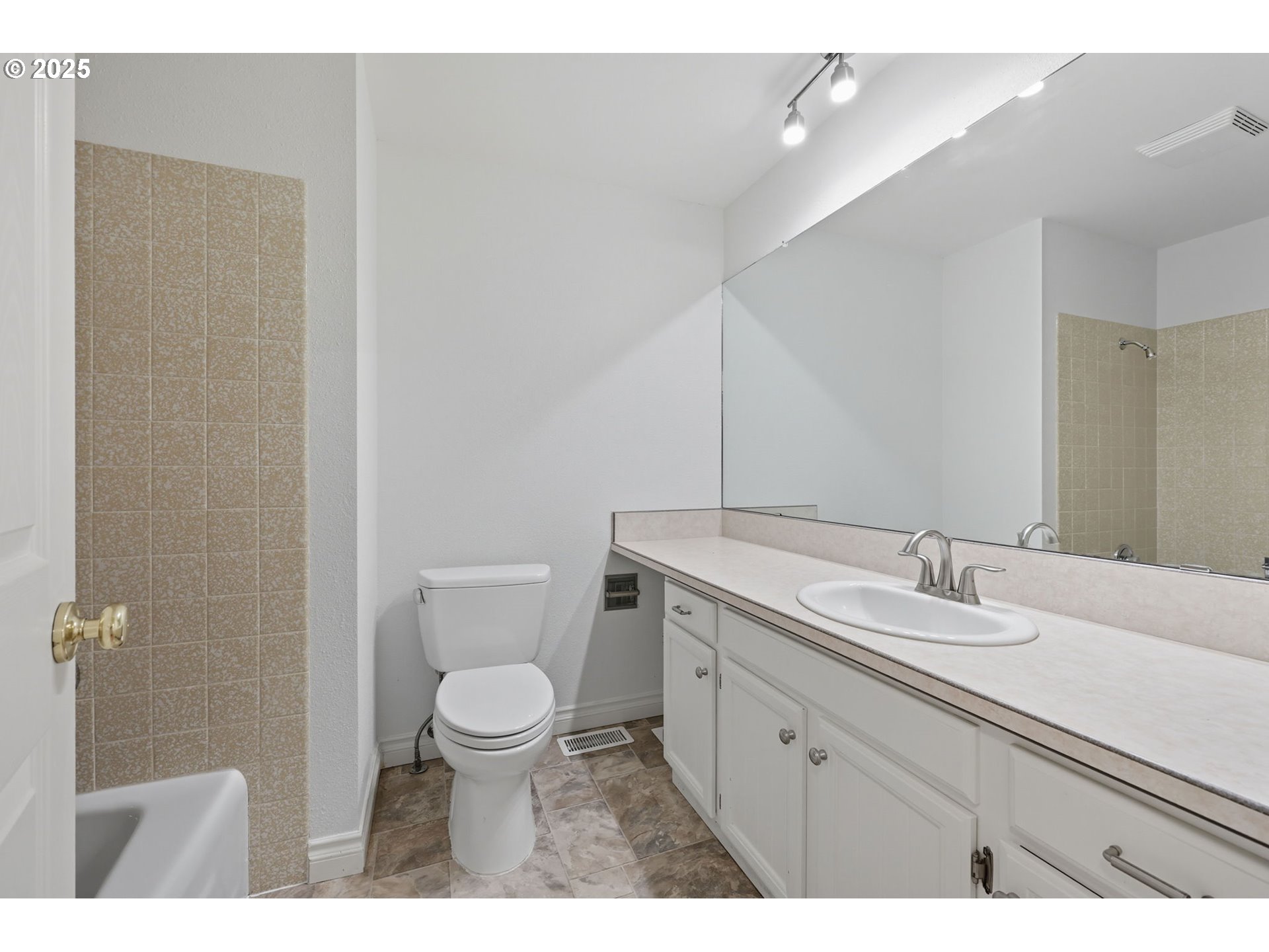 13525 Southwest Fircrest Court Beaverton, OR 97008 - Photo 15 of 35 Bedroom