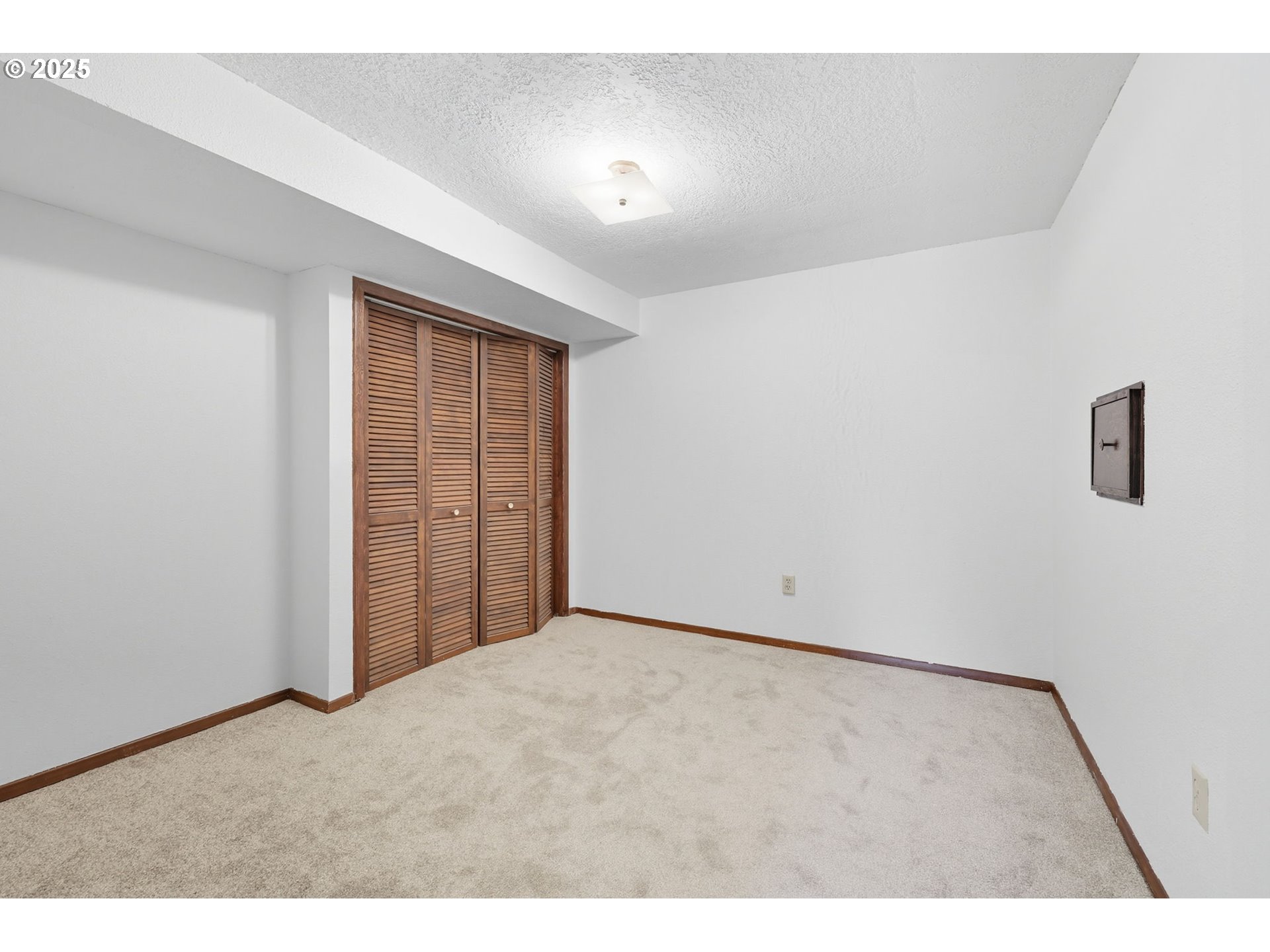 13525 Southwest Fircrest Court Beaverton, OR 97008 - Photo 26 of 35 Utility Room