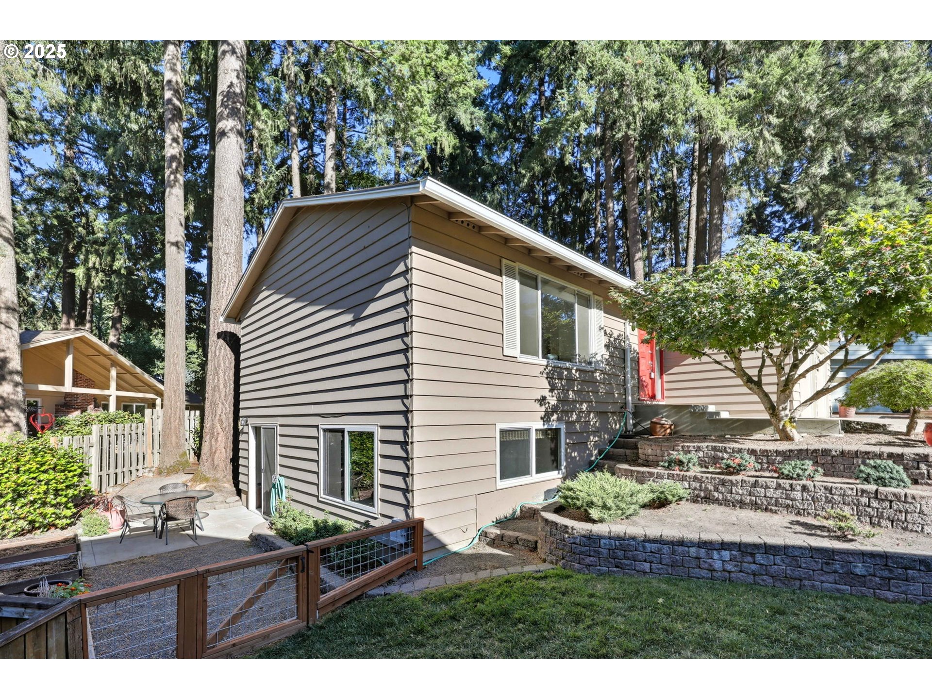 13525 Southwest Fircrest Court Beaverton, OR 97008 - Photo 29 of 35