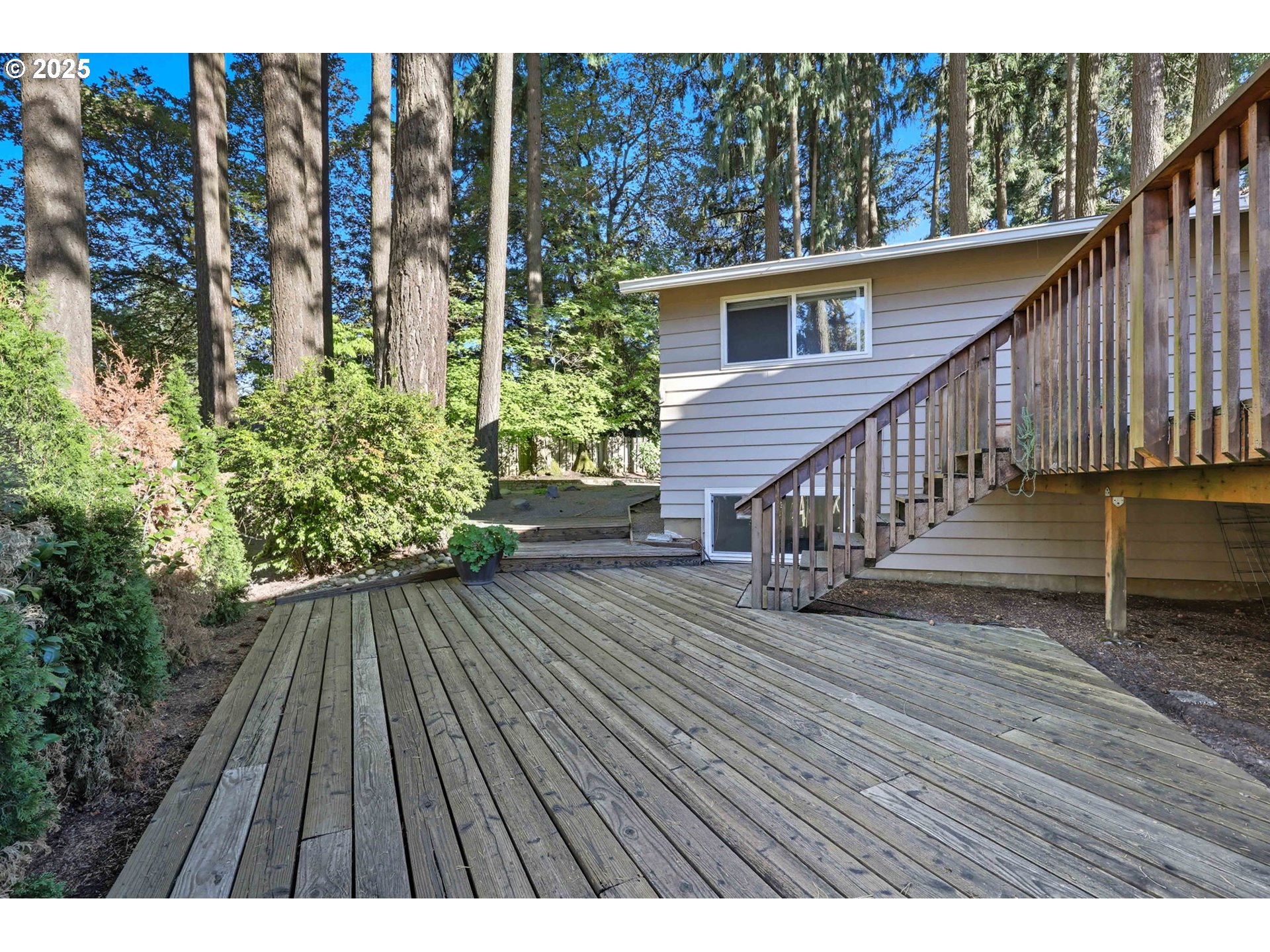 13525 Southwest Fircrest Court Beaverton, OR 97008 - Photo 33 of 35 Yard