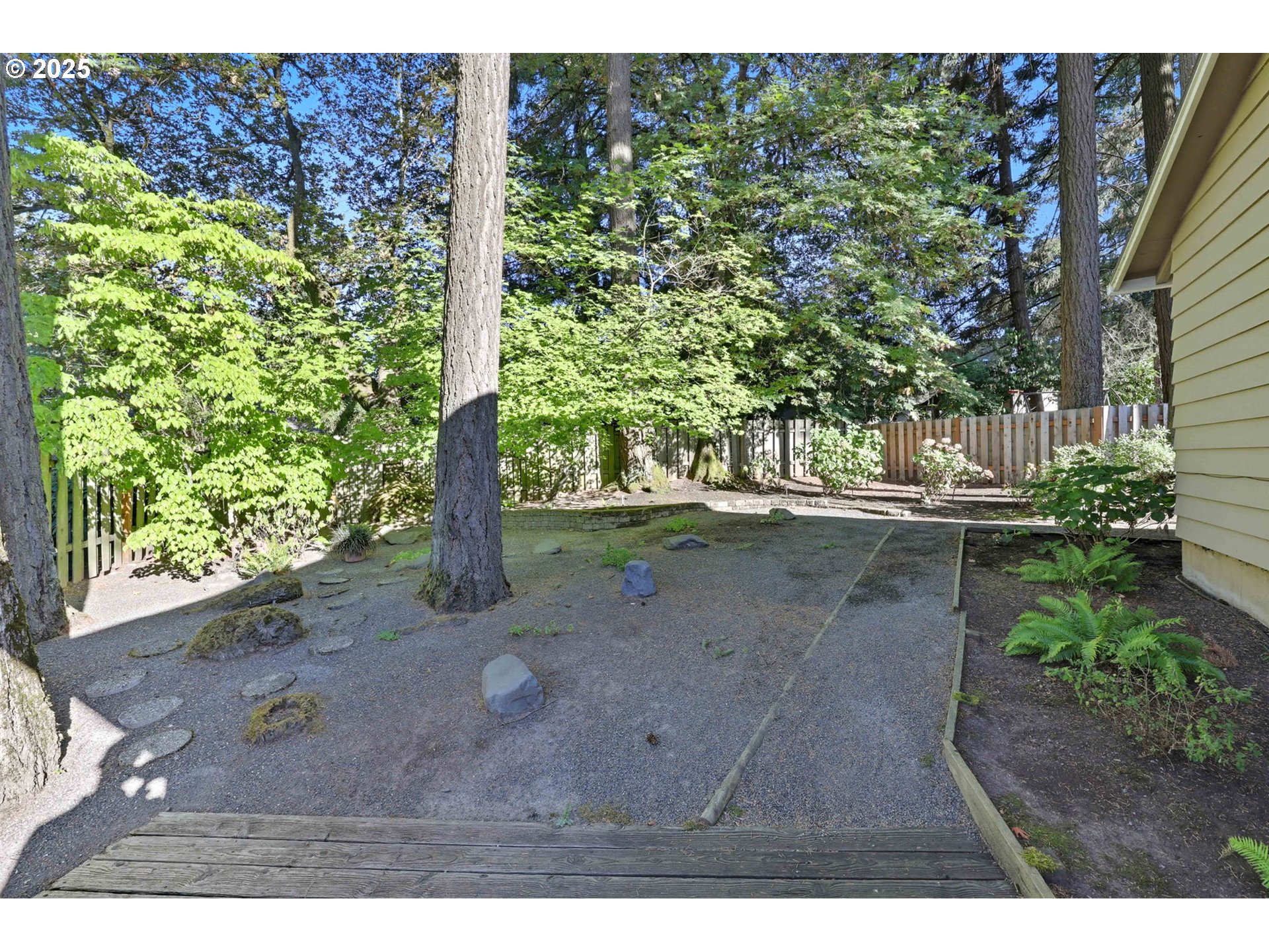 13525 Southwest Fircrest Court Beaverton, OR 97008 - Photo 34 of 35 Yard