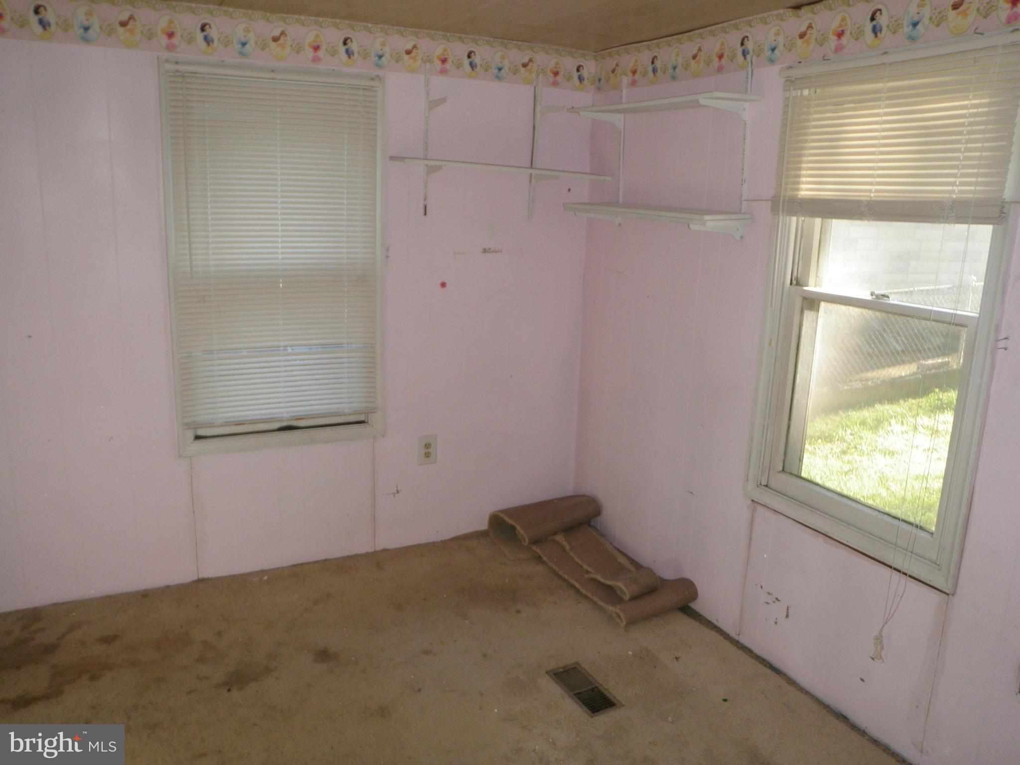 290 Riverside Drive Pasadena, MD 21122 - Photo 21 of 24 Bedroom