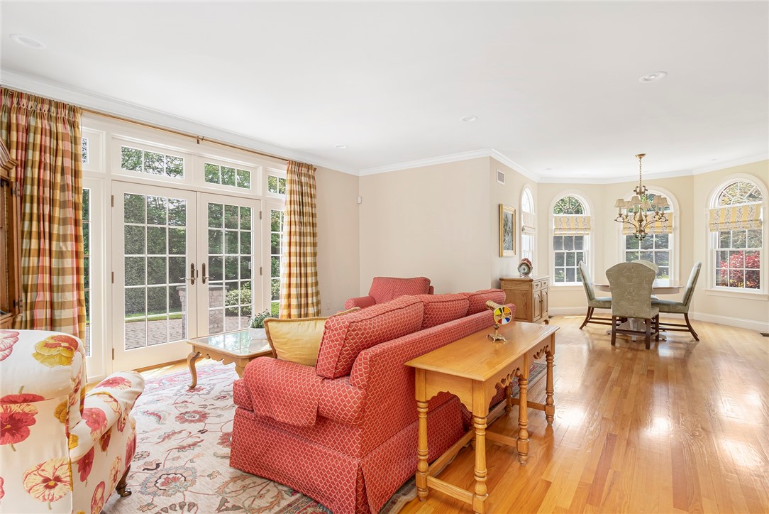 8 Pine Tree Lane Lincoln, RI 02865 - Photo 15 of 50