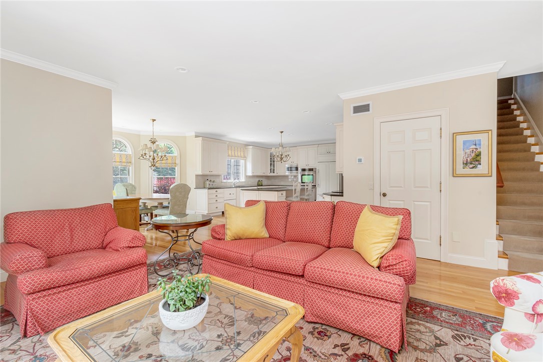 8 Pine Tree Lane Lincoln, RI 02865 - Photo 16 of 50