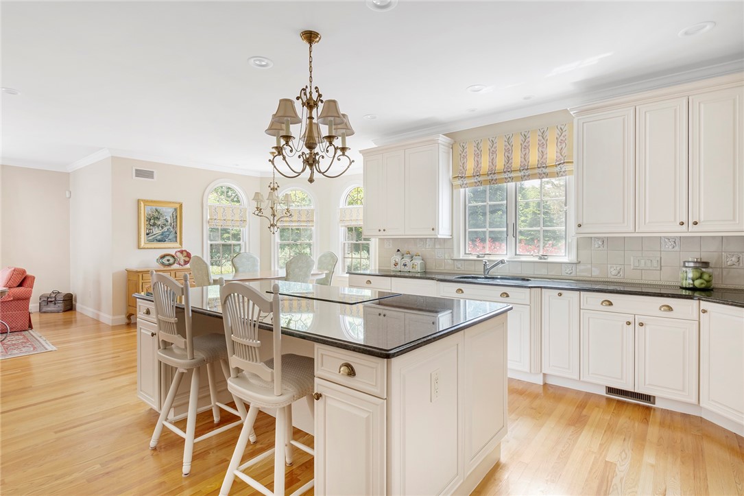 8 Pine Tree Lane Lincoln, RI 02865 - Photo 20 of 50