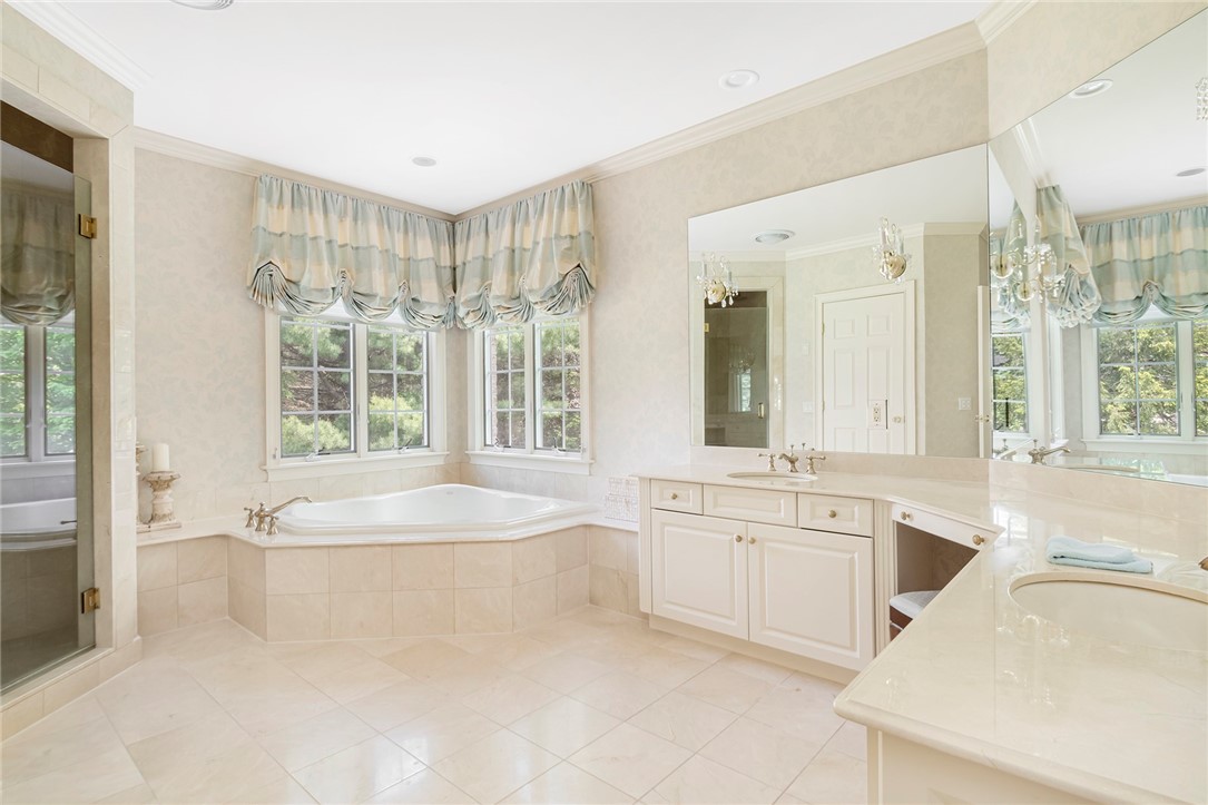 8 Pine Tree Lane Lincoln, RI 02865 - Photo 28 of 50