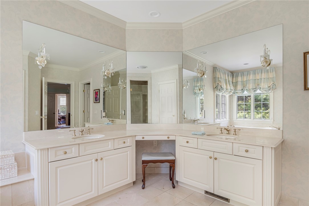 8 Pine Tree Lane Lincoln, RI 02865 - Photo 29 of 50