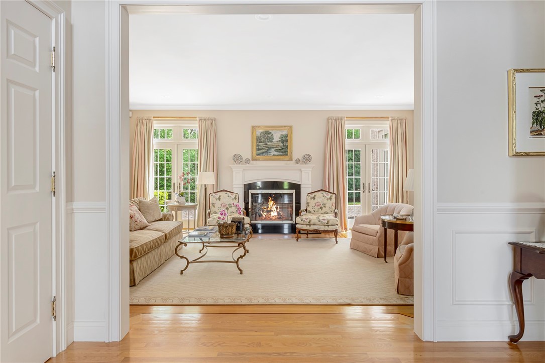 8 Pine Tree Lane Lincoln, RI 02865 - Photo 8 of 50