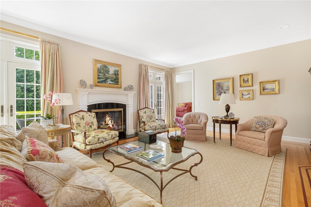 8 Pine Tree Lane Lincoln, RI 02865 - Photo 9 of 50