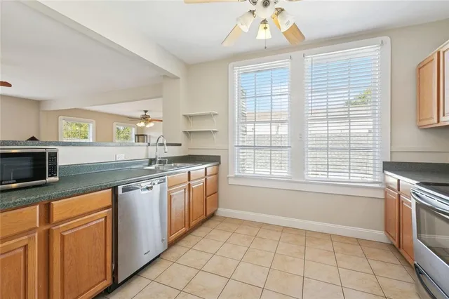 $1,800 | 5705 Prytania Street, New Orleans, LA 70115