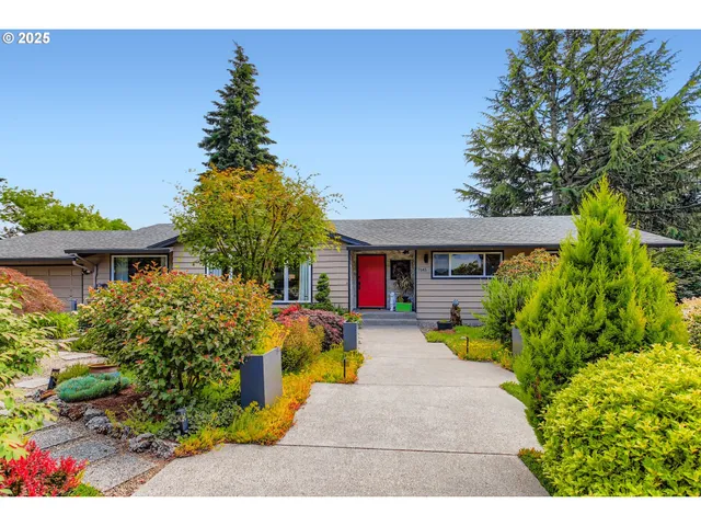 $1,299,000 | 7145 Southwest Gable Parkway, Portland, OR 97225