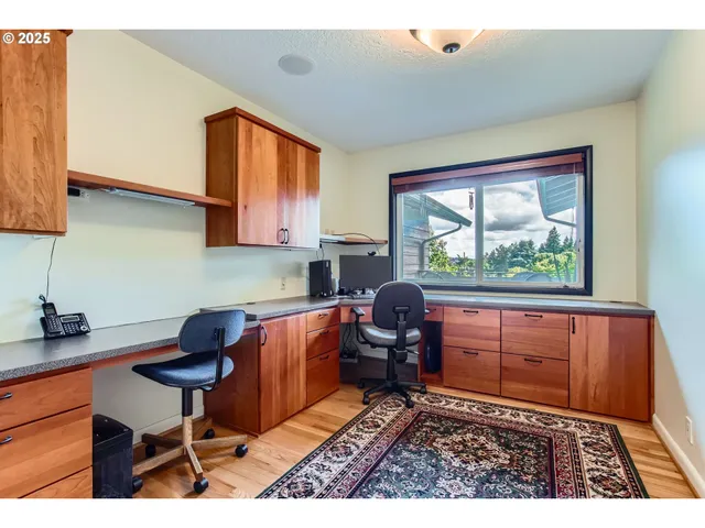 $1,299,000 | 7145 Southwest Gable Parkway, Portland, OR 97225