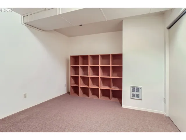 $1,299,000 | 7145 Southwest Gable Parkway, Portland, OR 97225