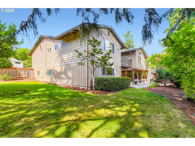 $1,299,000 | 7145 Southwest Gable Parkway, Portland, OR 97225